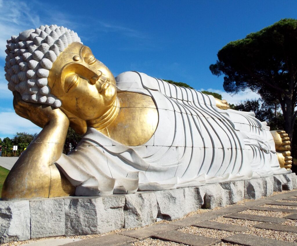 Buddha-Eden-Quinta-dos-Loridos